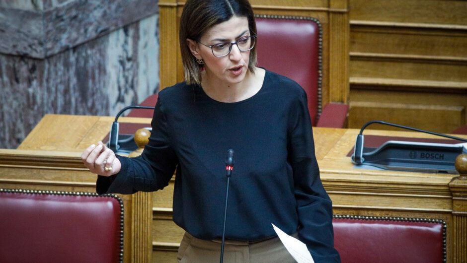 Παιχνίδια με τη δημόσια υγεία, ενημέρωση για λίγους