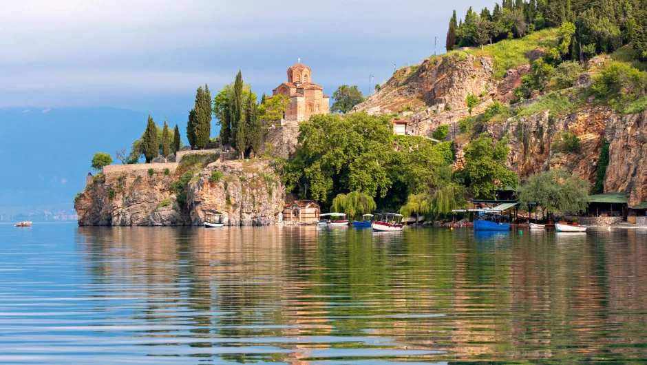 Οχρίδα – Πρέσπες: Οι δίδυμες λίμνες στην καρδιά των Βαλκανίων