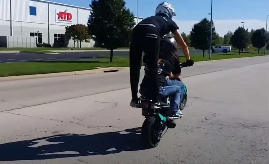 Άτυχες και τυχερές στιγμές σε μία συλλογή