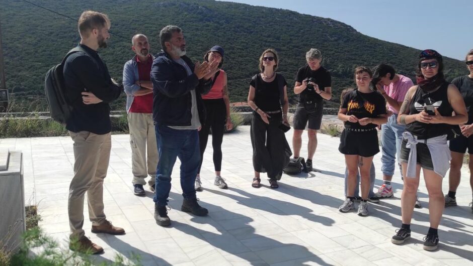 Δίστομο / Επίσκεψη από Γερμανούς αντιφασίστες – Ο δήμαρχος μίλησε για τις γερμανικές αποζημιώσεις