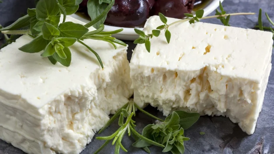 Financial Times: Οι πλημμύρες στη Θεσσαλία έχουν καταστροφικό αντίκτυπο στην φέτα