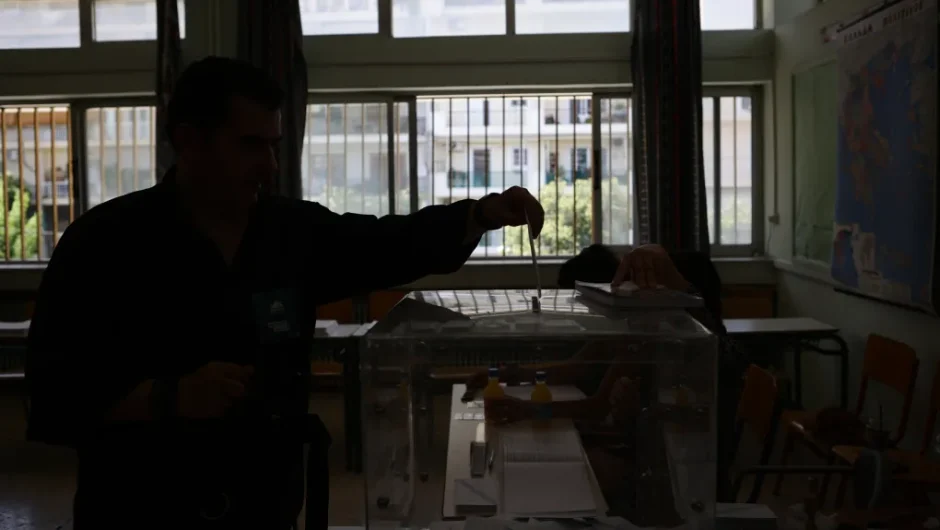 Τέσσερις σκηνές ευτελισμού της Αυτοδιοίκησης