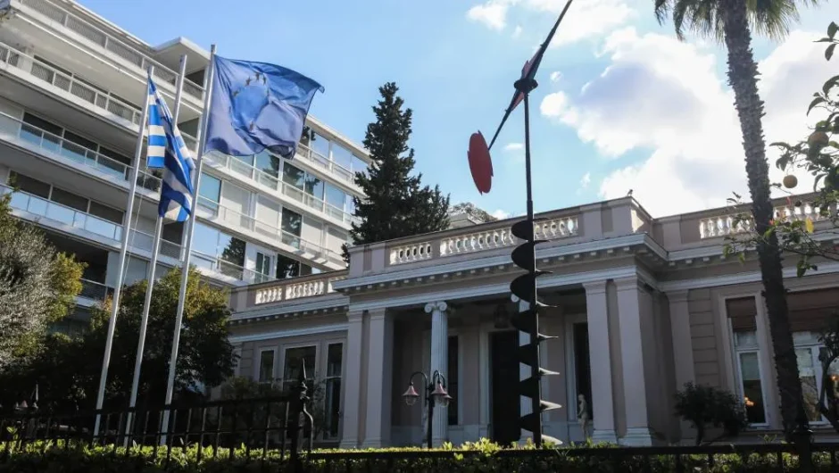 Η κυβέρνηση της «αλήθειας» σε επικίνδυνες ατραπούς