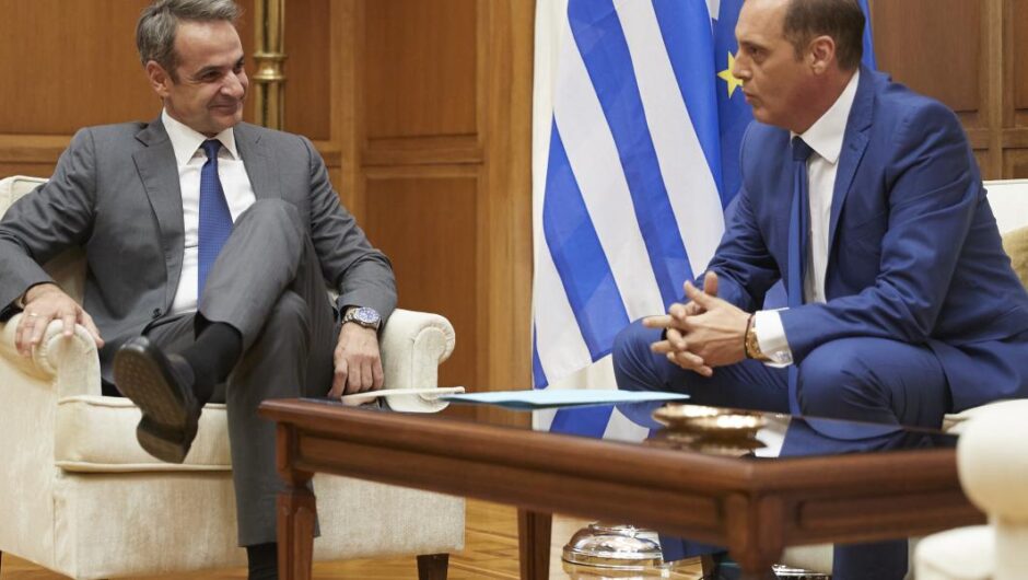 Και εντερικός ο Μητσοτάκης!