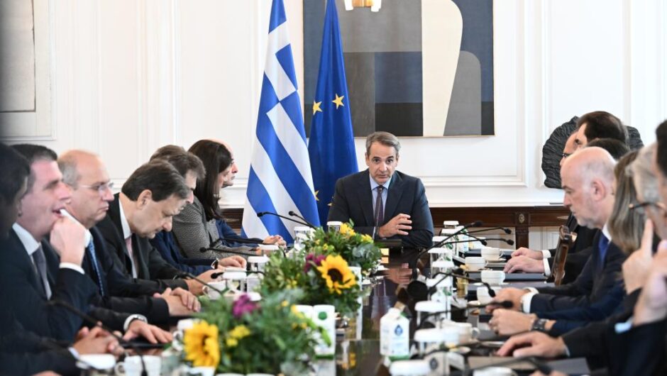 Η ακρίβεια πνίγει κυβέρνηση και κοινωνία