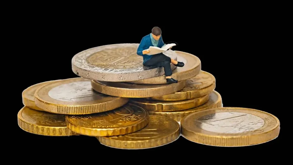 Προσχέδιο Προϋπολογισμού: Όλες οι παρεμβάσεις για το 2023 και το 2024 – Κατατίθεται αύριο στη Βουλή