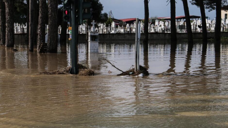 Πλημμύρες / Αυξάνονται τα κρούσματα λεπτοσπείρωσης – Νέες νοσηλείες λόγω λοιμώξεων