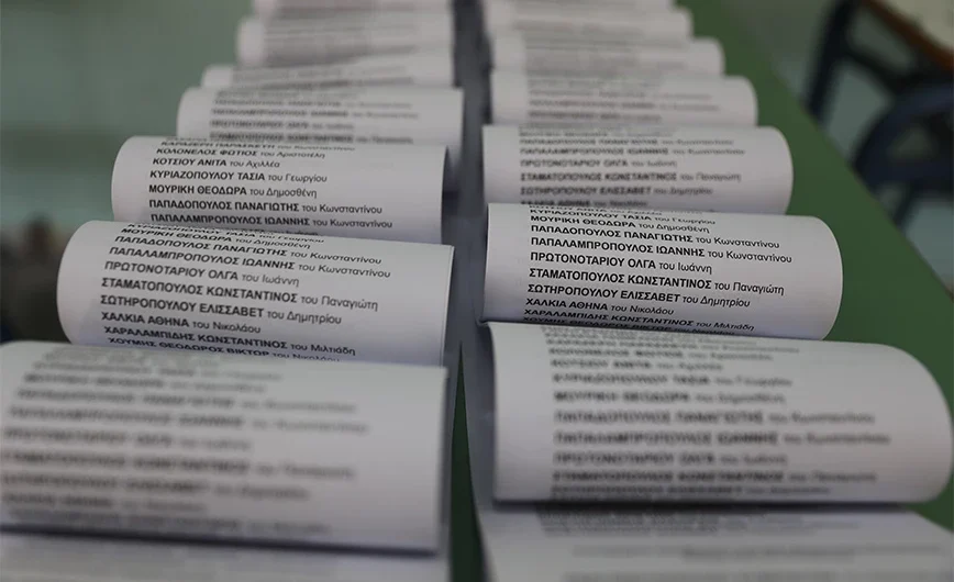 Η πολιτική κυριαρχία, η αποδοκιμασία που δεν ήρθε, οι «τριτοτέταρτοι» της Αυτοδιοίκησης και το ξεφούσκωμα Κασιδιάρη