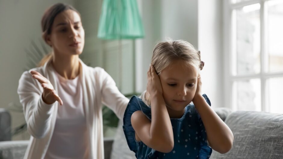 Πώς ο γονικός θυμός επηρεάζει την ανάπτυξη των παιδιών