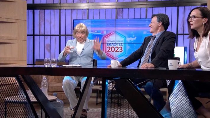 Ήπιε 17 ποτήρια νερό: Καλυβάτσης- Μητσικώστας κάνουν Κοσιώνη-Άδωνι και δεν αφήνουν τίποτα όρθιο (Vid)