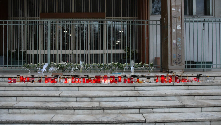 Δυστύχημα Τεμπών: Σκυλιά ιδιώτη επιστρατεύονται για την ανίχνευση DNA – Μεταφέρονται τα βαγόνια