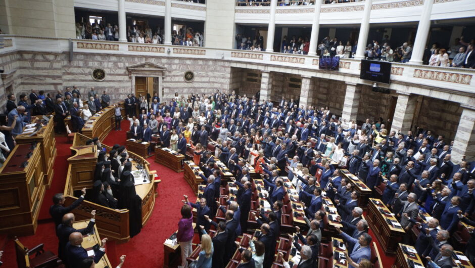 Οι δυνάμεις των ΚΟ μετά τις ανεξαρτητοποιήσεις 14 βουλευτών