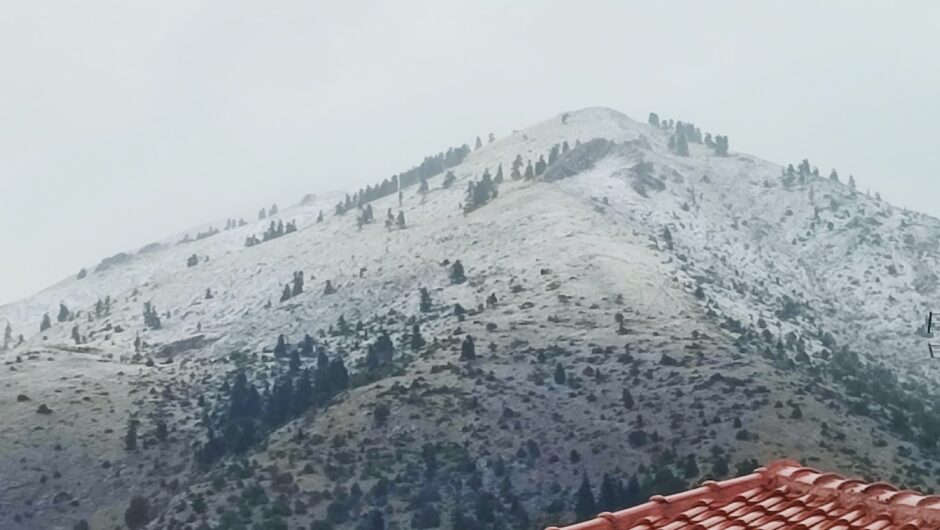 Δείτε φωτογραφία: Έπεσε το πρώτο χιόνι στον Κίσσαβο