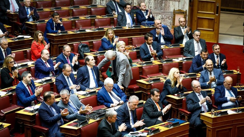 Ξεκίνησε το «μασάζ» στους γαλάζιους για τον γάμο των ομόφυλων