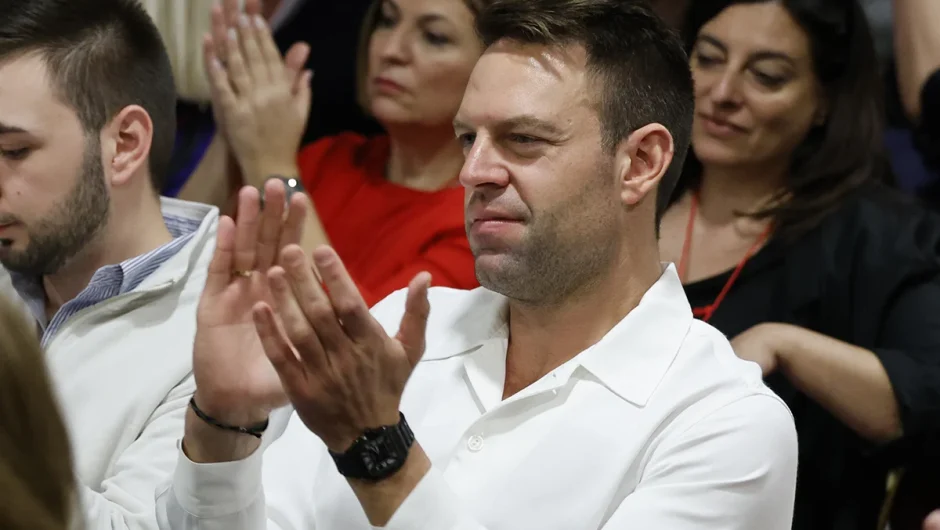 Η Αριστερά, η σημαία και ο Κασσελάκης
