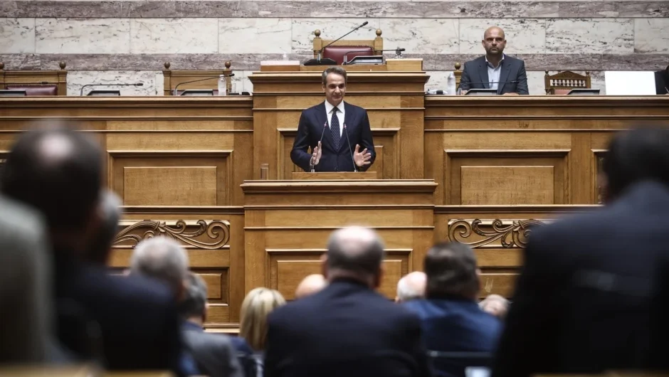 «Δεύτερες σκέψεις» για τον γάμο ομόφυλων – Πληθαίνουν οι βουλευτές της ΝΔ που δεν θα ψηφίσουν