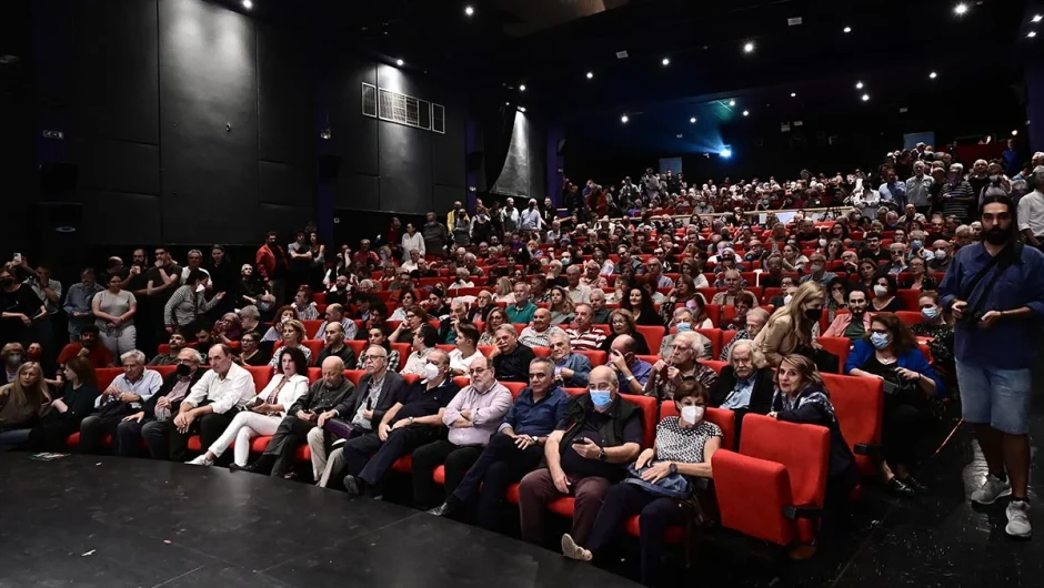 Ο Ζούκοφ κρατά… Ομπρέλα
