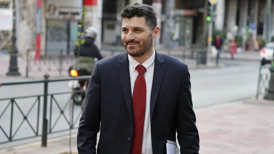 Τεμπονέρας: Ο χώρος βρίσκεται σε περιδίνηση – Χρειαζόμαστε μια μεγάλη σύγχρονη Αριστερά της εποχής μας
