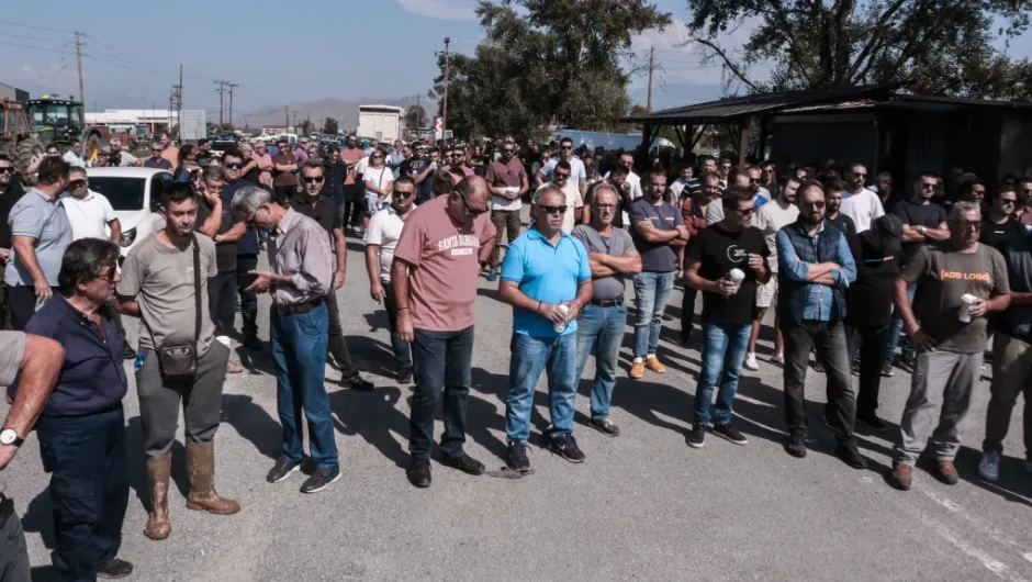 Μαζική διαμαρτυρία αγροτών και κτηνοτρόφων στη Λάρισα