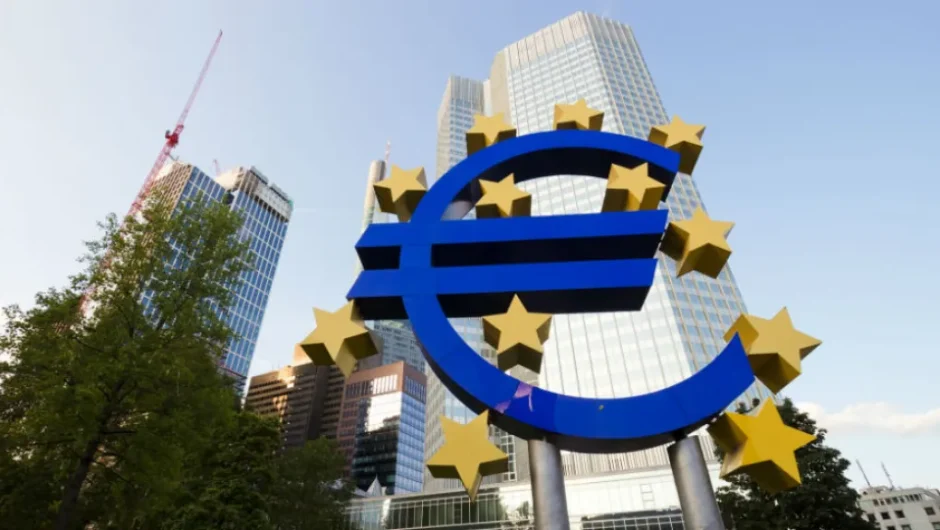 Για νέα κρίση χρέους στην ευρωζώνη προειδοποιεί η ΕΚΤ