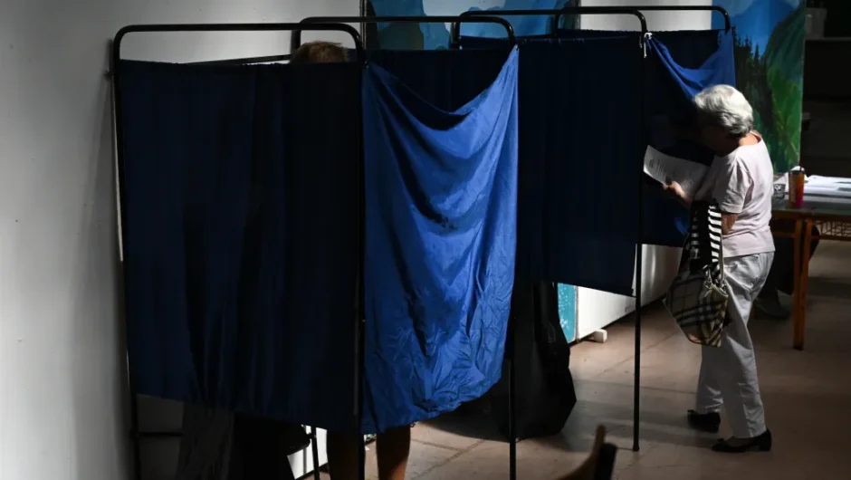 «Φούντωσε» η δυσαρέσκεια των πολιτών μέσα σε δύο μήνες