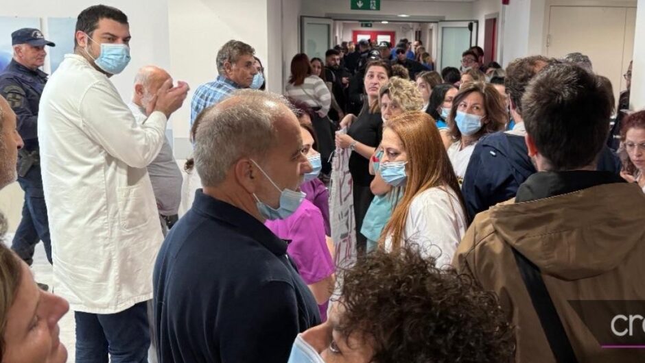 Βενιζέλειο Νοσοκομείο / Ένταση και σφοδρές αντιδράσεις γιατρών, νοσηλευτών κατά Μιχάλη Χρυσοχοΐδη (βίντεο)