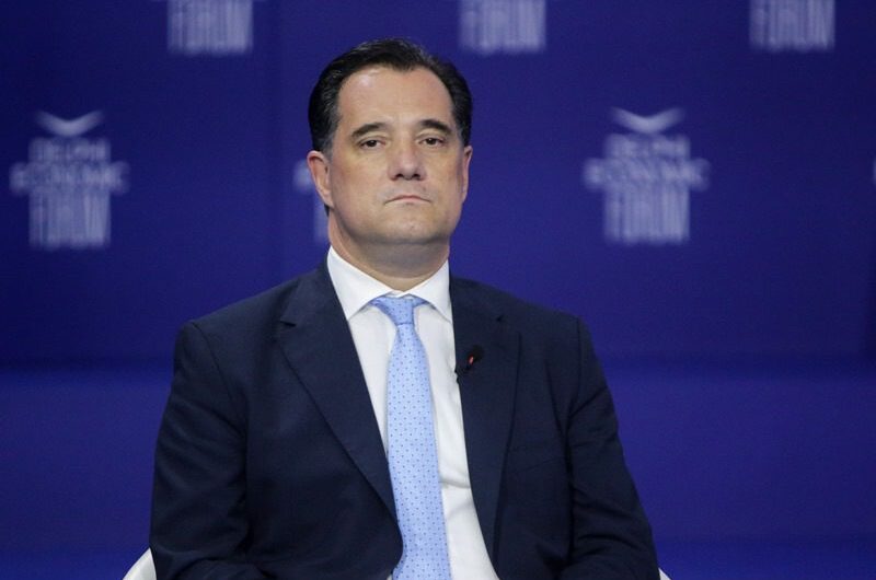 Ο Αδωνης Γεωργιάδης προσπάθησε να «πουλήσει» στο BBC την… καραμέλα του 41%