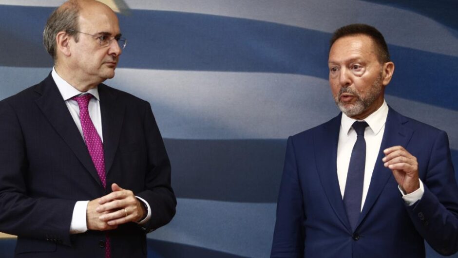 Κυβέρνηση Μητσοτάκη / Γιατί θολώνει το αφήγημα για την πορεία της οικονομίας