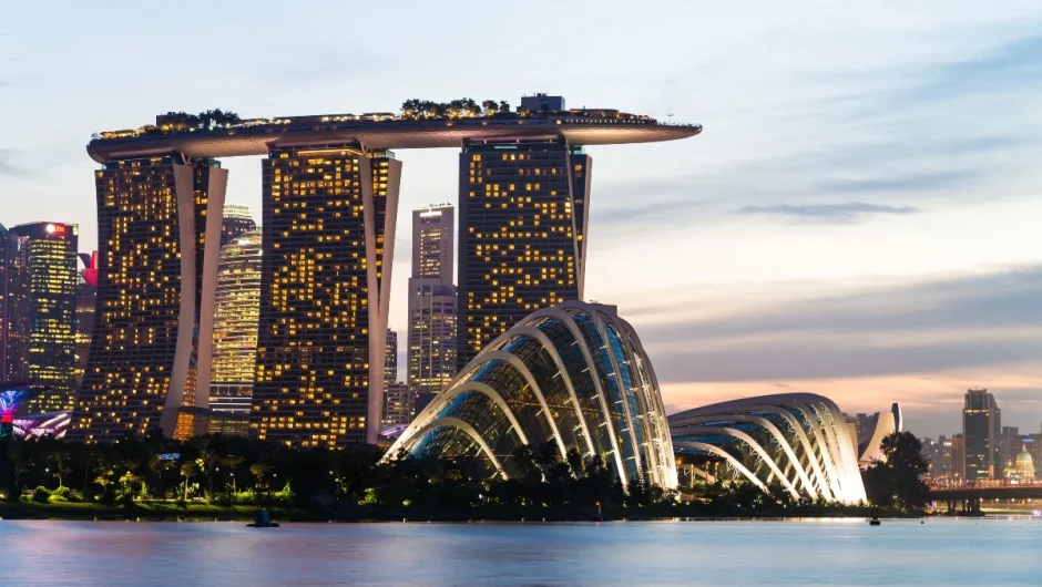 Οι 10 πόλεις του κόσμου για πολύ «βαριά» πορτοφόλια και οι πιο φθηνές για να ζεις