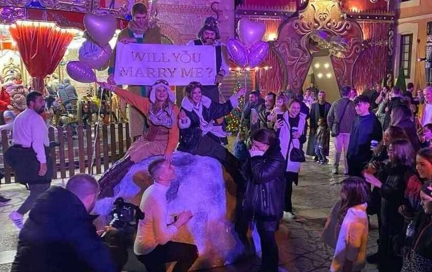 Η πιο παραμυθένια πρόταση γάμου έγινε στον Μύλο των Ξωτικών (φωτ. & βίντεο)