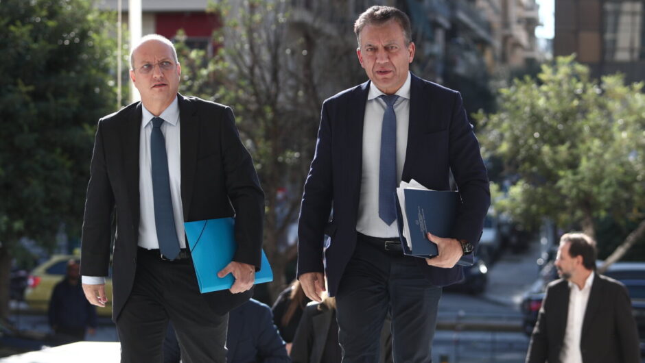 Φάκελο με 200 ονόματα για οπαδική βία κατέθεσαν οι Γ. Οικονόμου και Γ. Βούτσης