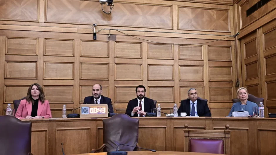 Το μακρύ σιδηροδρομικό δρομολόγιο Τέμπη – Siemens