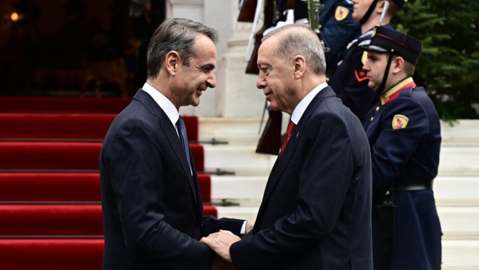 Χατζηαβάτηδες και κλεφτοκοτάδες