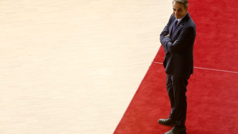 Η Ελλάδα, ο Economist και τα κούφια πανηγύρια του Μητσοτάκη