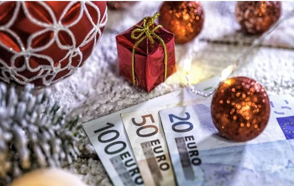 Δώρο Χριστουγέννων: Πώς το διεκδικεί ο εργαζόμενος αν δεν καταβληθεί