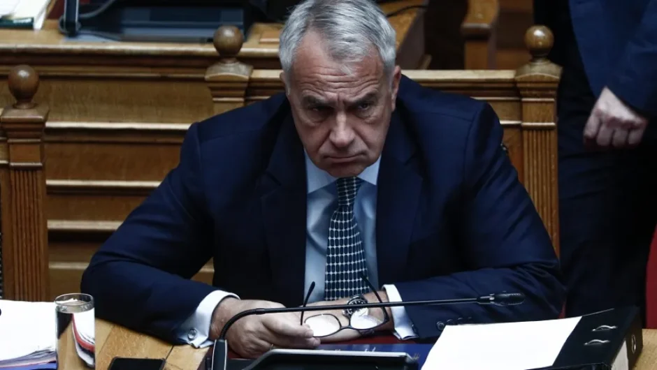 Ο αόρατος σύμβουλος του Μάκη Βορίδη