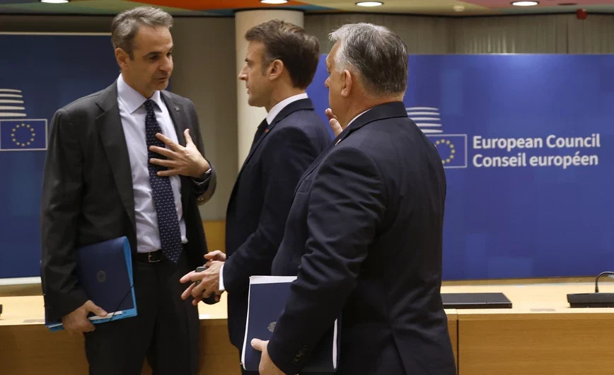 Παζάρια και διαβουλεύσεις στη Σύνοδο Κορυφής – «Πράσινο φως» για Ουκρανία, «αγκάθι» τα δημοσιονομικά