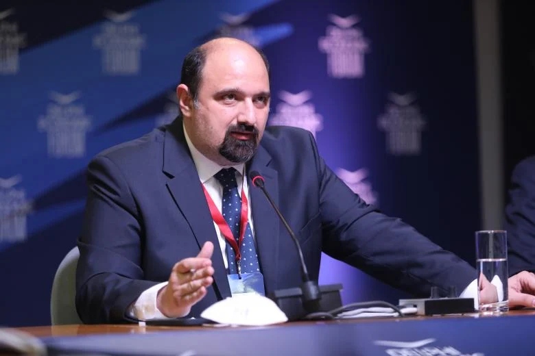 Χρ. Τριαντόπουλος για αγρότες: Εντός 7 -10 ημερών, μετά την αίτηση, θα καταβάλλεται η πρόσθετη αρωγή – Πότε ανοίγει η πλατφόρμα