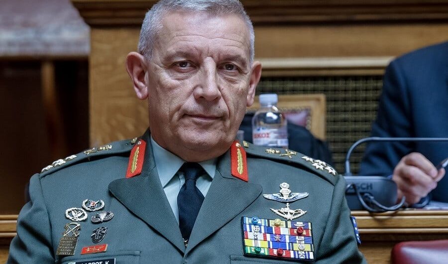 Σαρωτικές αλλαγές στο Πεντάγωνο: Φεύγουν ο Φλώρος και όλοι οι αρχηγοί – Επικρατέστεροι Χούπης και Κατάρας