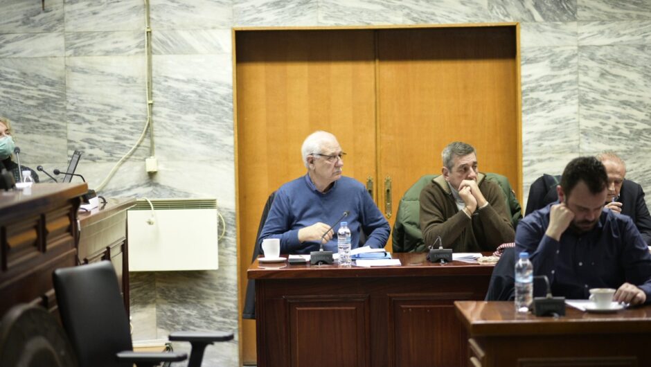 Άρχισαν τα όργανα με τους δελφίνους του Καλογιάννη στο Δημοτικό Συμβούλιο – Η ακραία ρητορική και η ατάκα του Δημάρχου