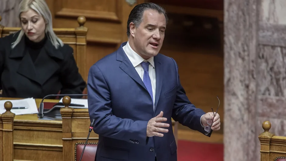 Άδωνις Γεωργιάδης: Κουφάρια