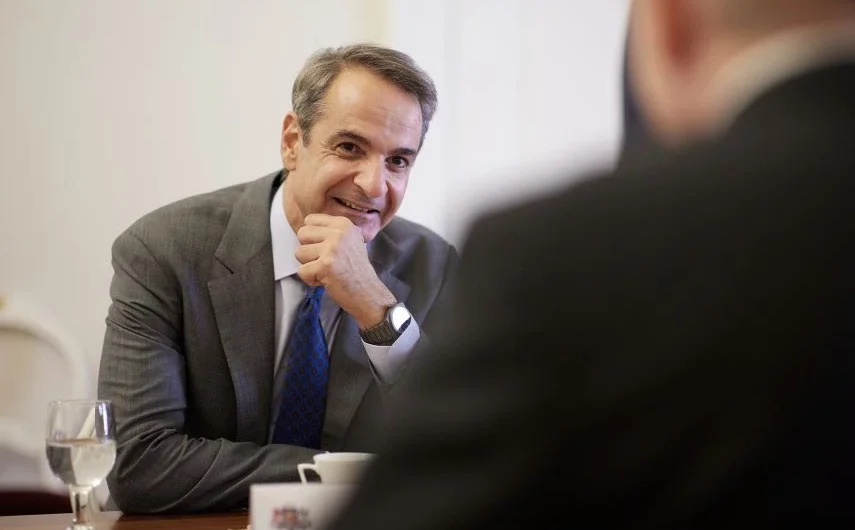 Μοναδικός αντίπαλος της κυβέρνησης η ακρίβεια – Πώς διαβάζουν στο Μαξίμου τις δημοσκοπήσεις