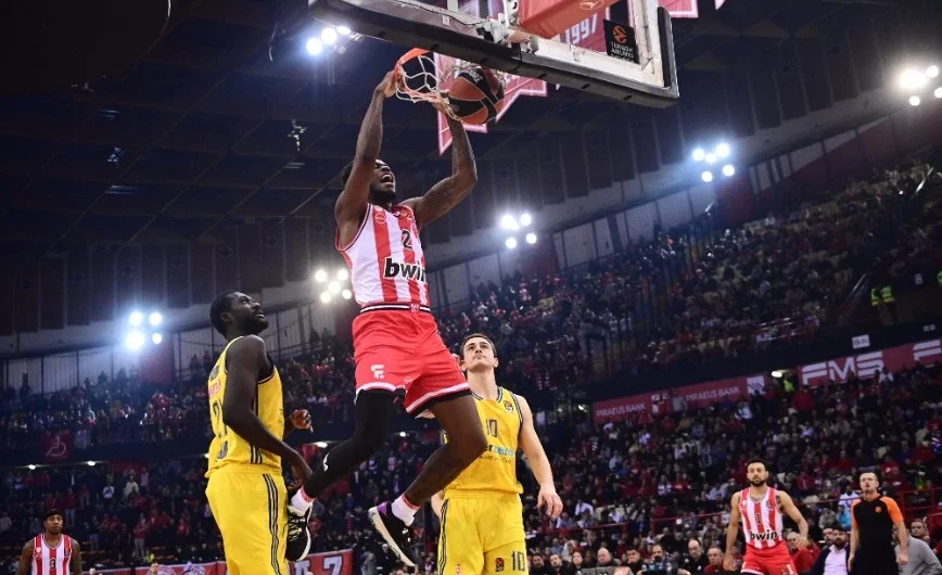 Euroleague: Με 100άρα και Ράιτ καθάρισε ο Ολυμπιακός την Άλμπα Βερολίνου