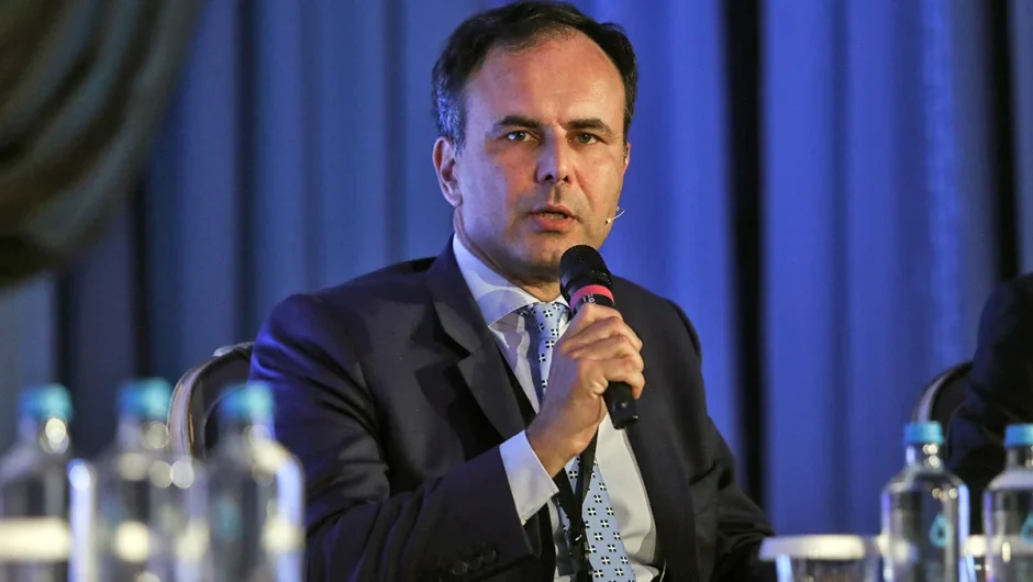 Θα παραιτηθεί ο Πατέλης μετά το «πάγωμα» του ν/σ για τον γάμο των ομόφυλων ζευγαριών;