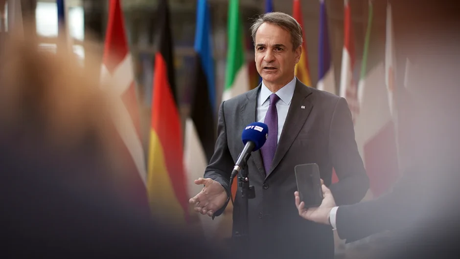 Ο Κυριάκος φεύγει – φεύγει; Ίσως…