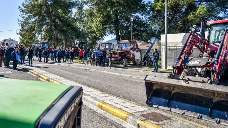 Κυβέρνηση: Στρατηγική χαμηλής έντασης και διαλόγου απέναντι στους αγρότες, αλλά με μικρό καλάθι