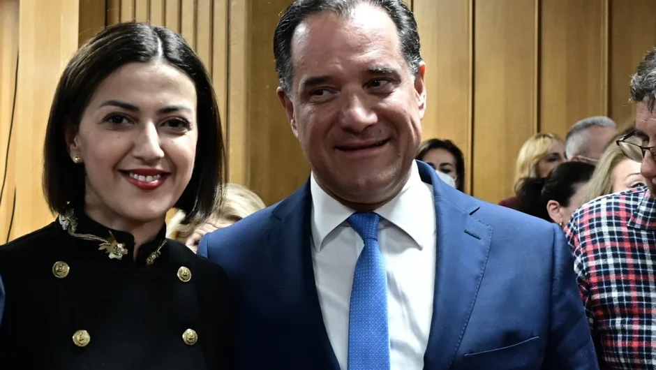 Το πρώτο καρφί του Άδωνι στην Αγαπηδάκη