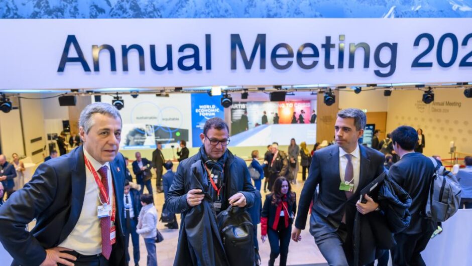 Νταβός – Η σκοτεινή πλευρά / Εξαντλήθηκαν οι διαθέσιμες σεξεργάτριες για την οικονομική ελίτ