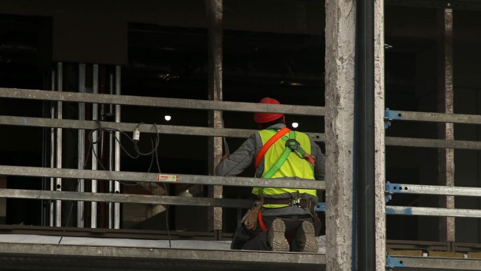 Εργατικά δυστυχήματα / Μαύρος απολογισμός το 2023 – 179 νεκροί και 287 σοβαρά τραυματίες