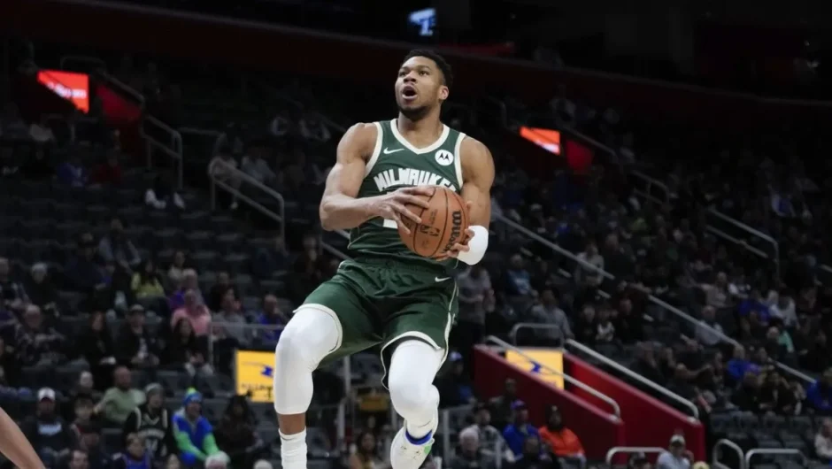 Γιάννης Αντετοκούνμπο: Το έκτο φετινό triple double έφερε τη νίκη στους Μπακς κόντρα στους Πίστονς